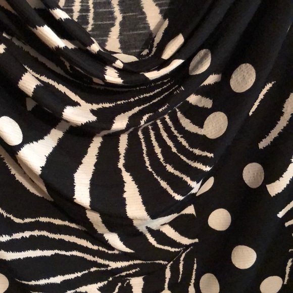 NWOT RAFAELLA BLACK/WHITE PRINT COWL NECK BLOUSE - Picture 5 of 7
